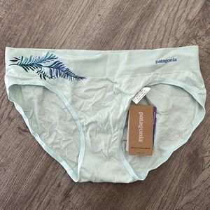 Patagonia full coverage quick dry undies NWT
